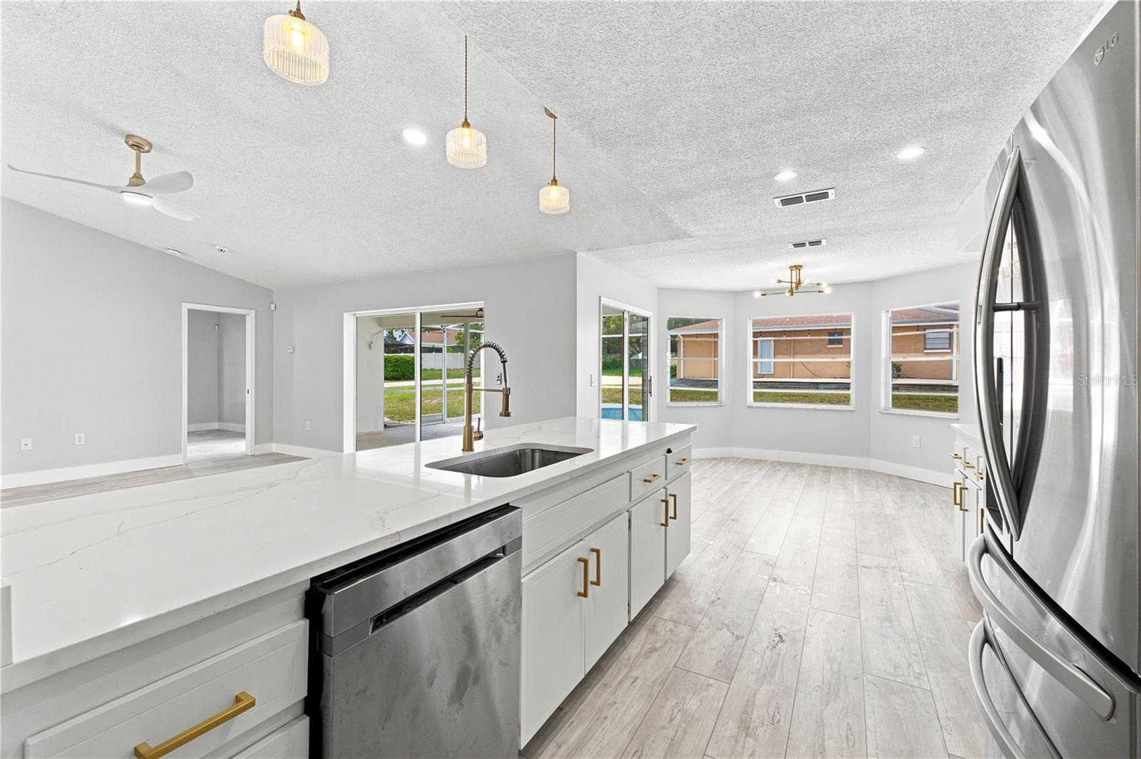 SPRING HILL - Residential
