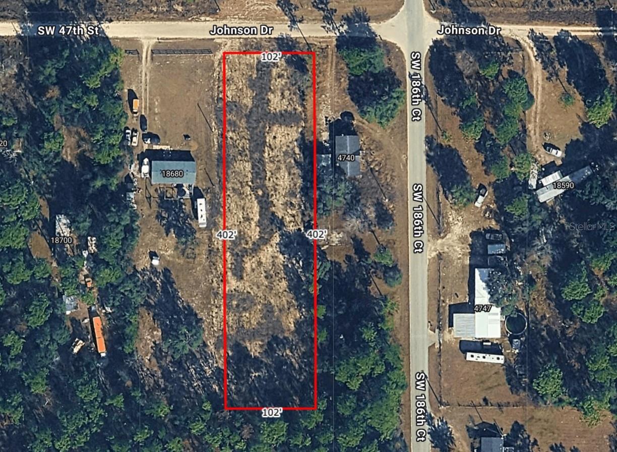 Partially cleared .95-acre residential lot in Dunnellon, FL. Ready for your dream home with plenty of space for a garage, workshop, RV, or outdoor living area. Peaceful setting with no HOA and endless possibilities for future development.