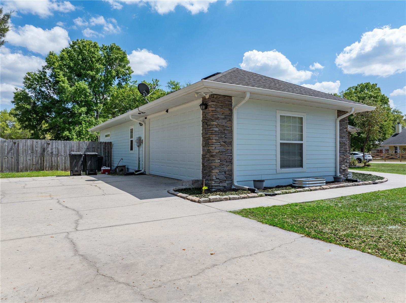HIDDEN OAKS SUB - Residential