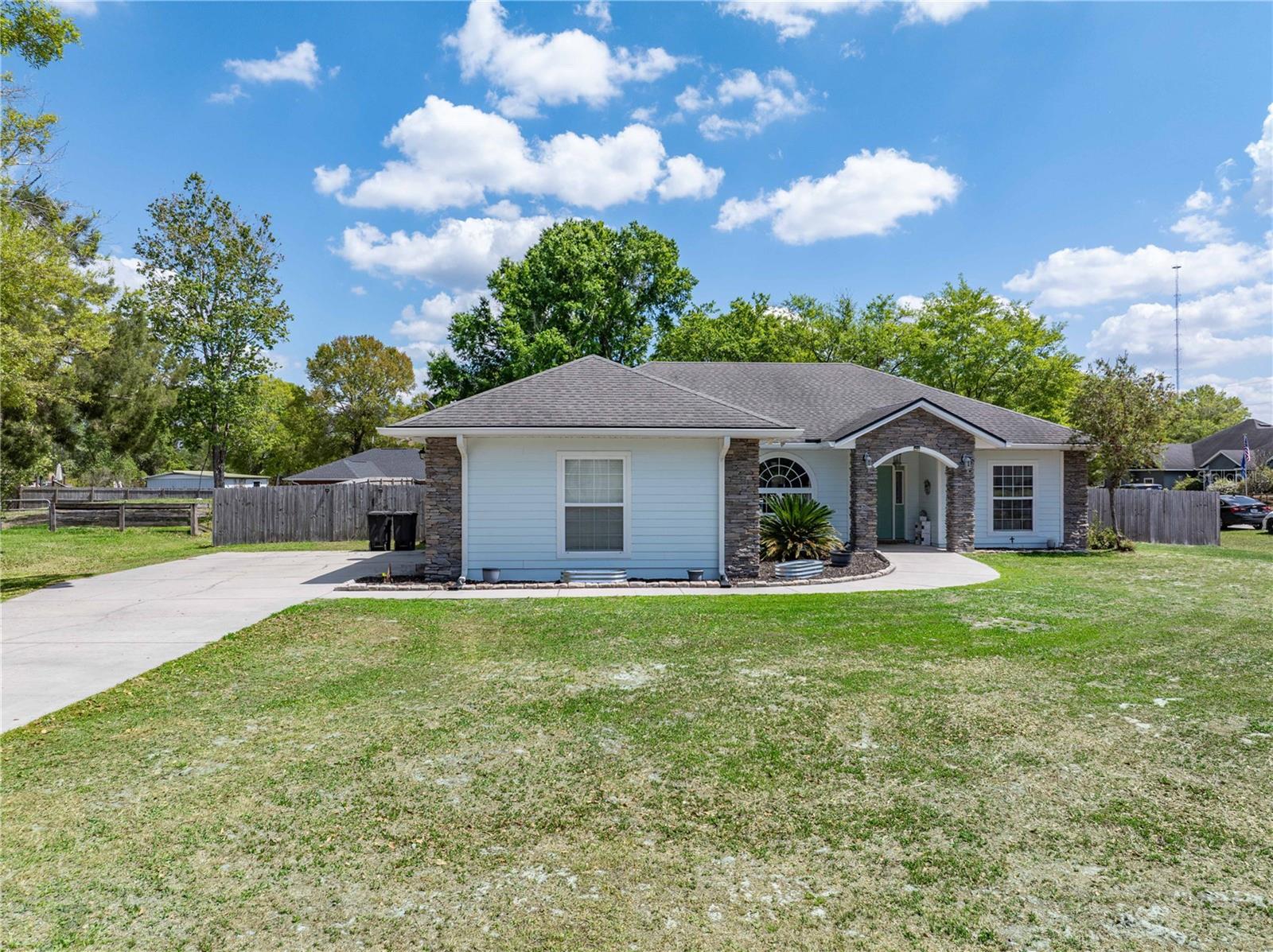 HIDDEN OAKS SUB - Residential