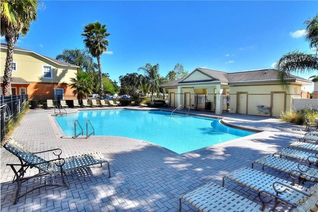 AUTUMNWOOD GROVE - Residential Lease
