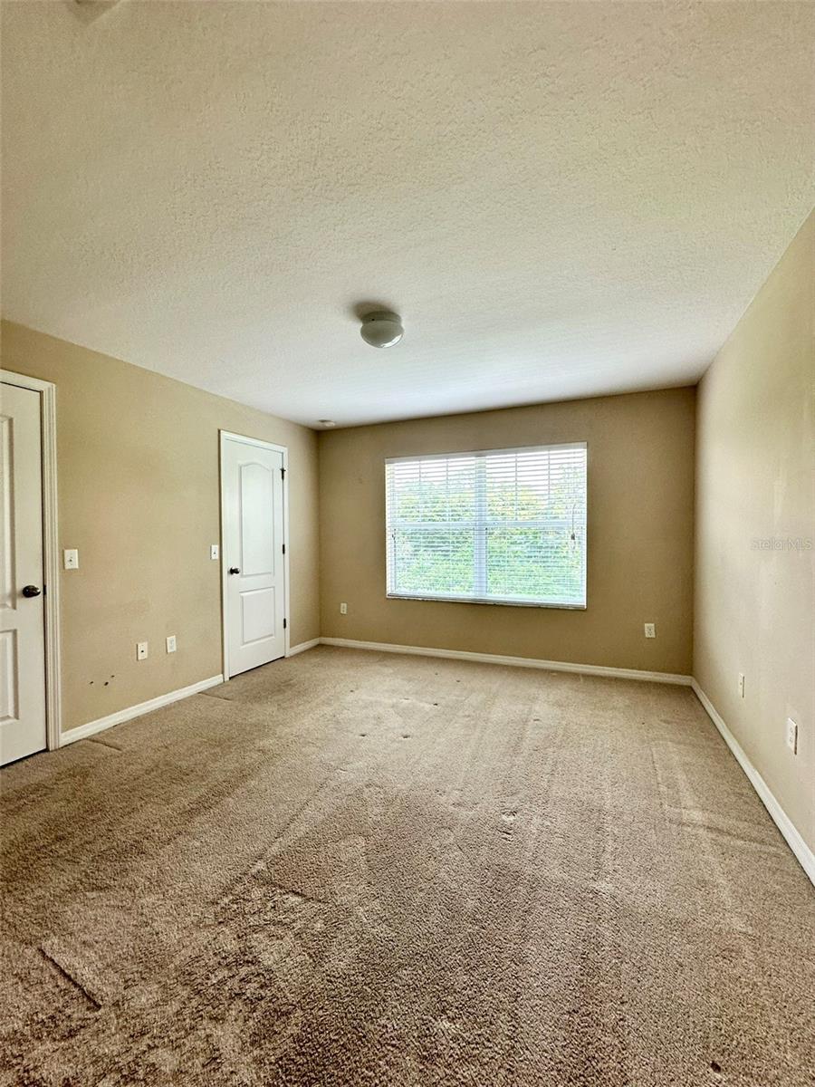 AUTUMNWOOD GROVE - Residential Lease