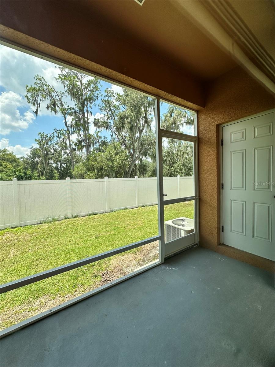 AUTUMNWOOD GROVE - Residential Lease