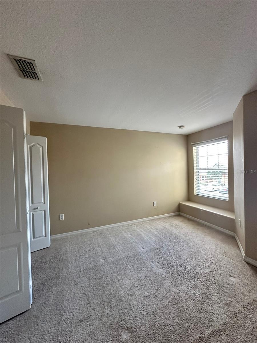 AUTUMNWOOD GROVE - Residential Lease