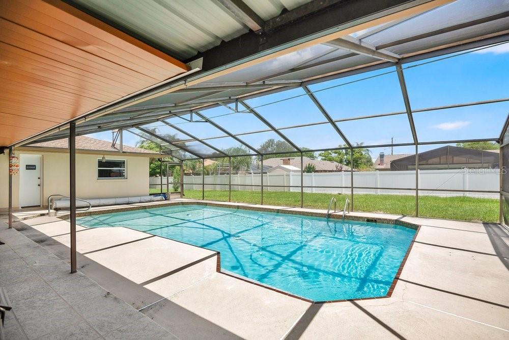 DELTONA LAKES UN 69 - Residential