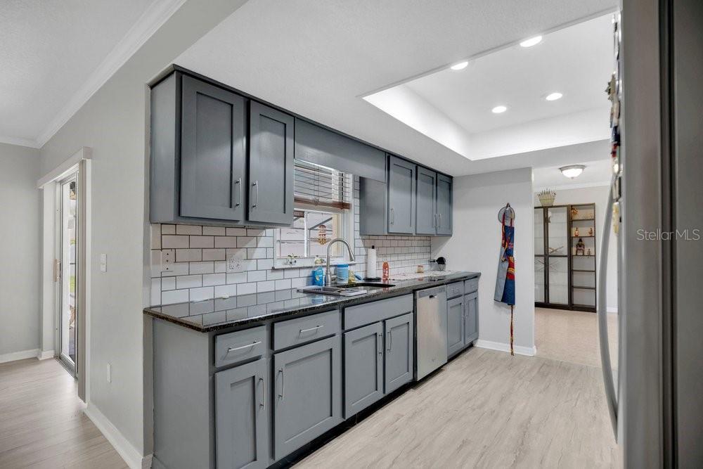 DELTONA LAKES UN 69 - Residential