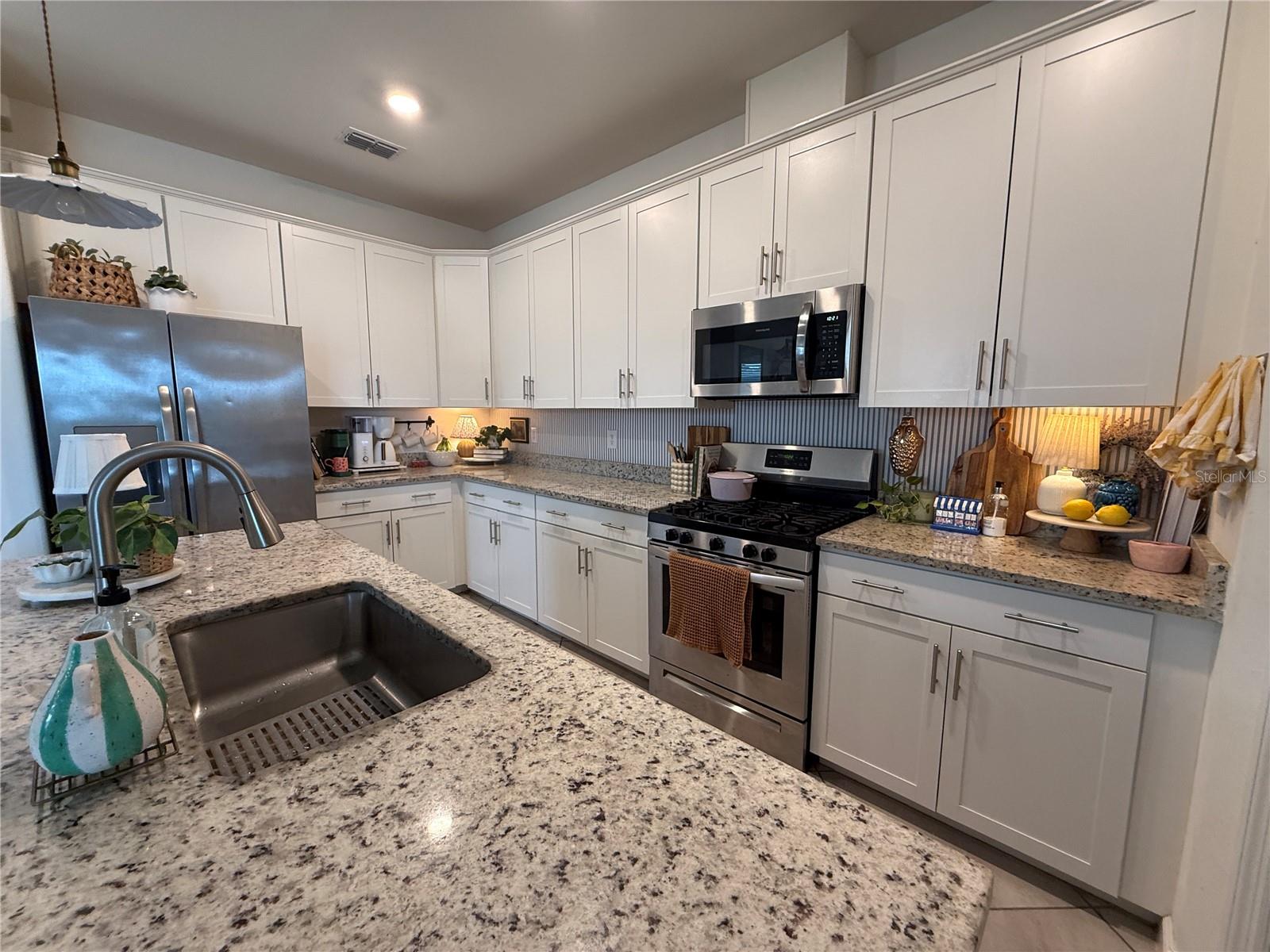 LORRAINE LAKES PH I - Residential