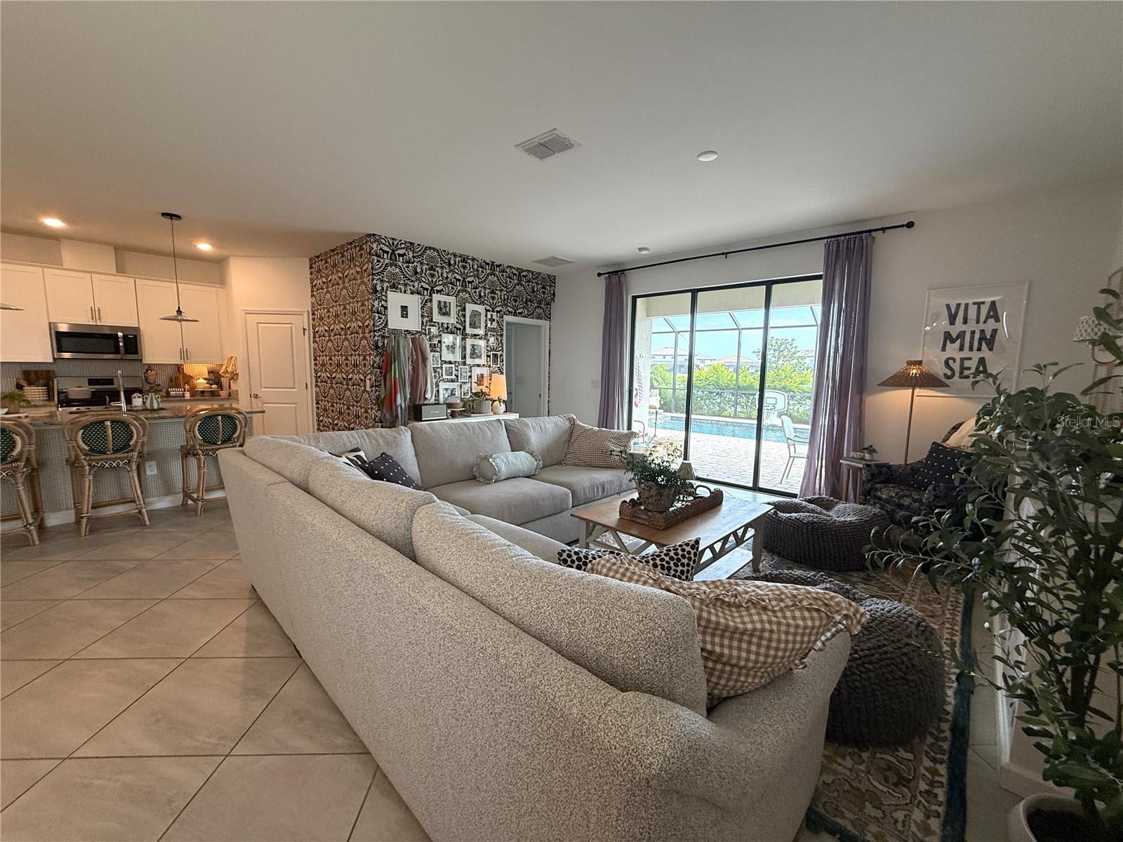 LORRAINE LAKES PH I - Residential