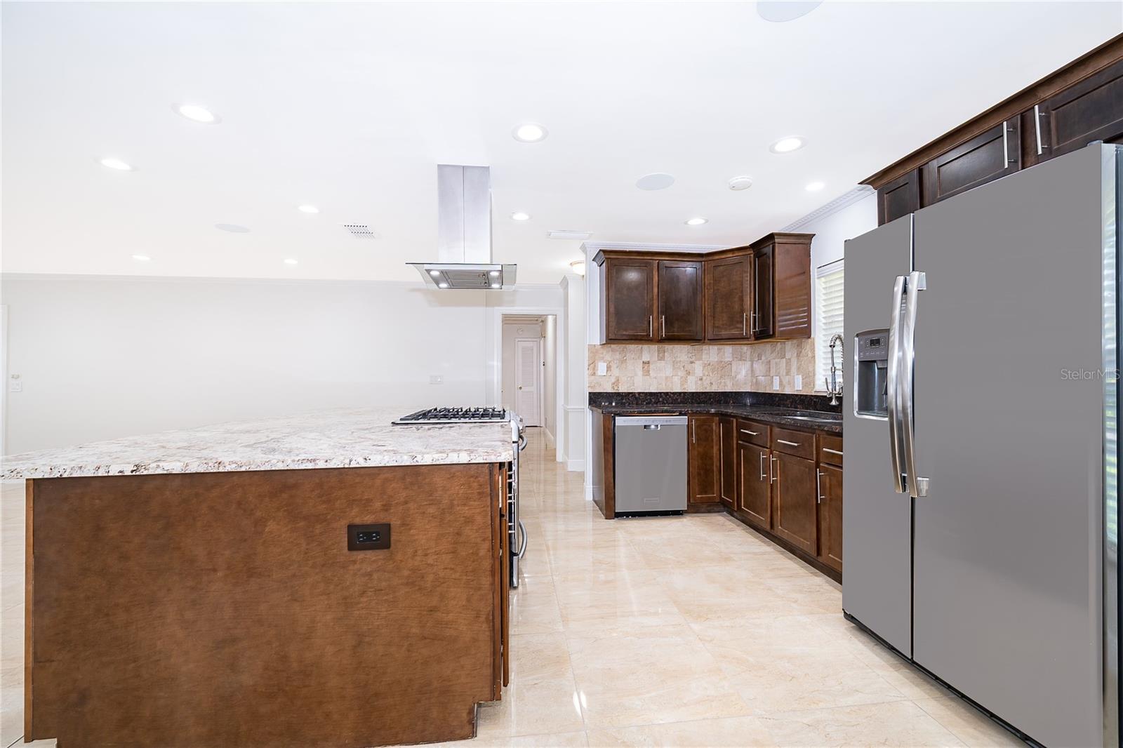 ENGLISH ESTATES UNIT 3 - Residential