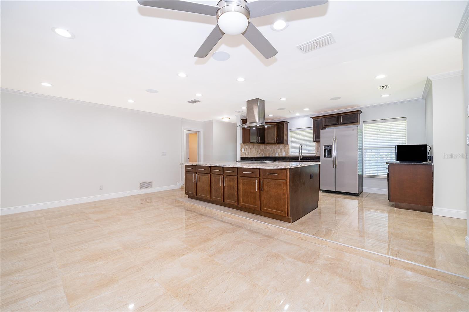 ENGLISH ESTATES UNIT 3 - Residential