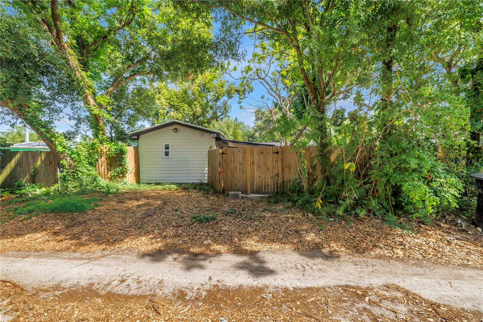 BELLECREST HEIGHTS - Residential Lease