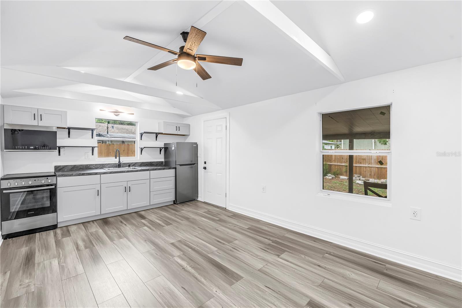BELLECREST HEIGHTS - Residential Lease
