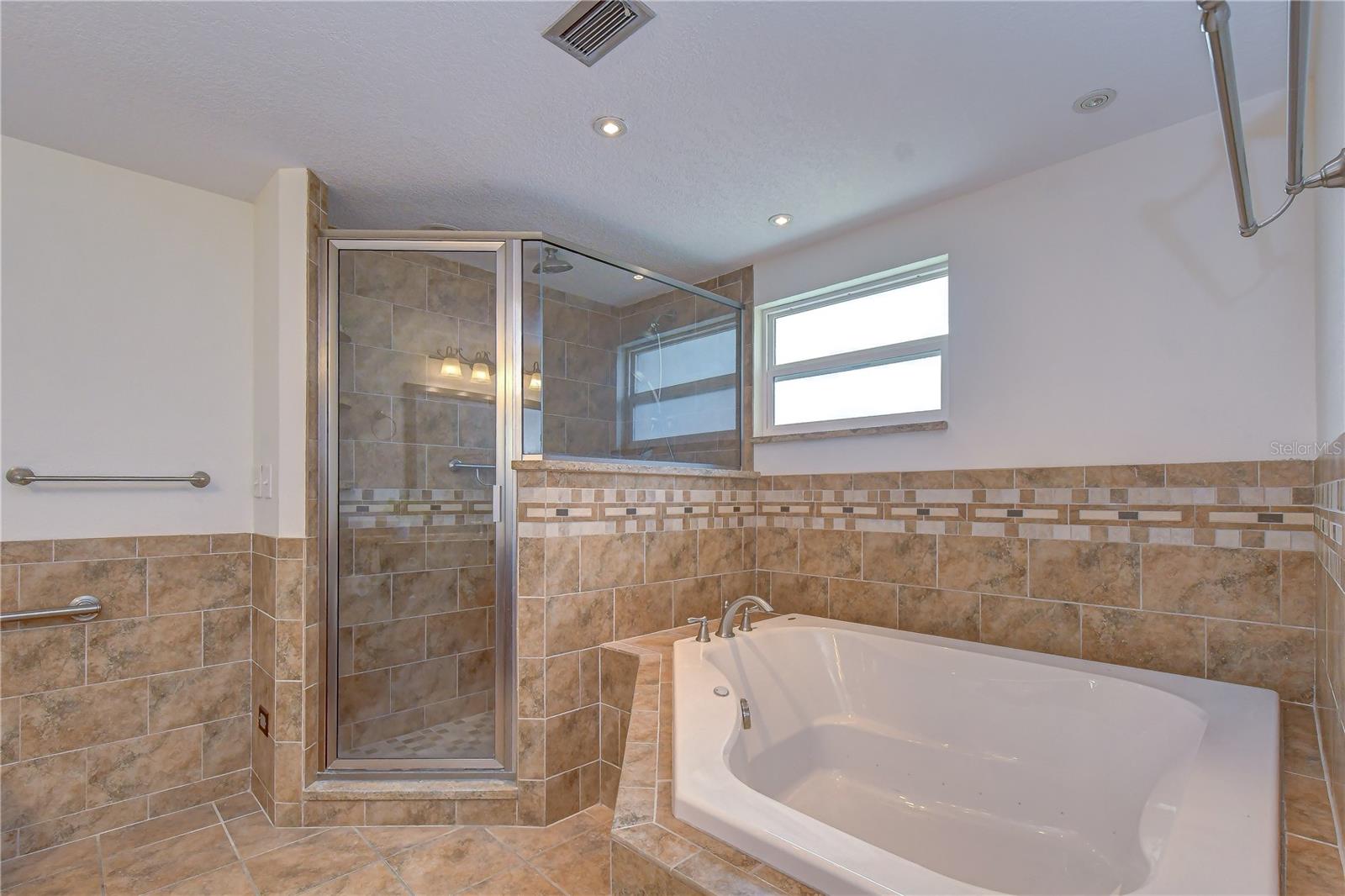 BEACON WOODS VILLAGE - Residential