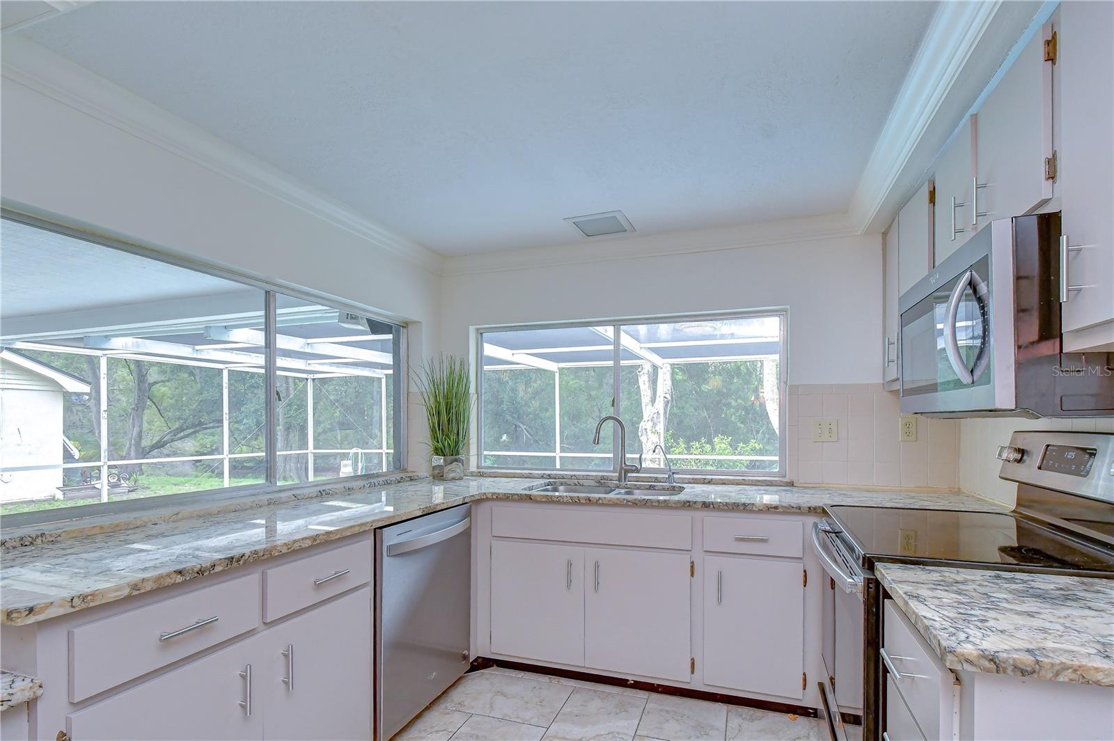 BEACON WOODS VILLAGE - Residential
