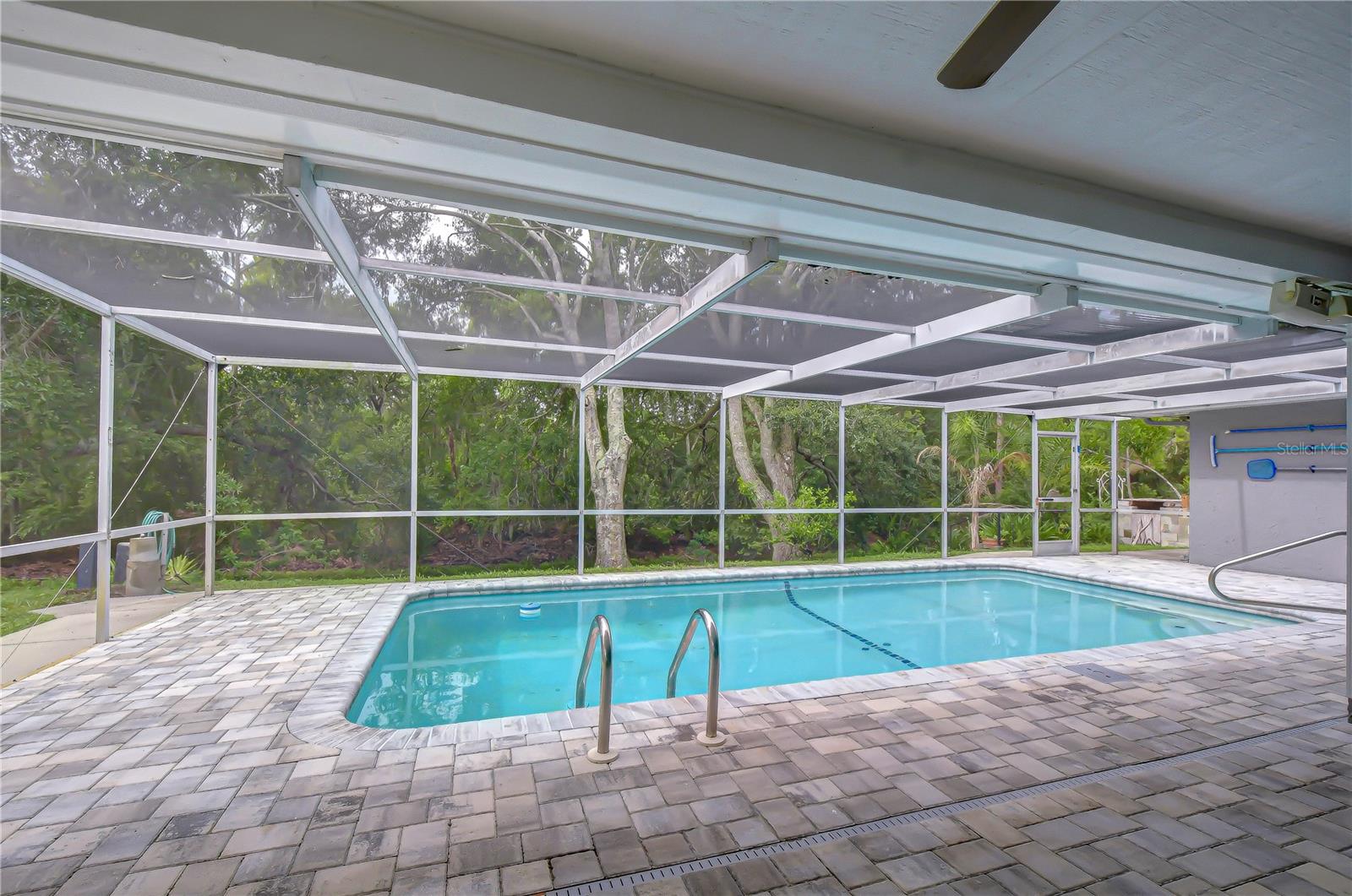 BEACON WOODS VILLAGE - Residential