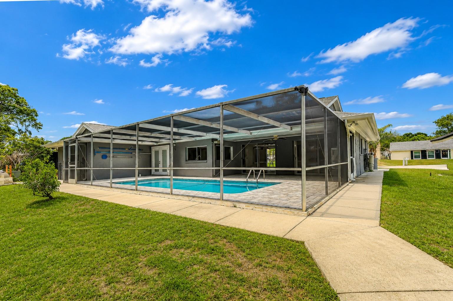 BEACON WOODS VILLAGE - Residential