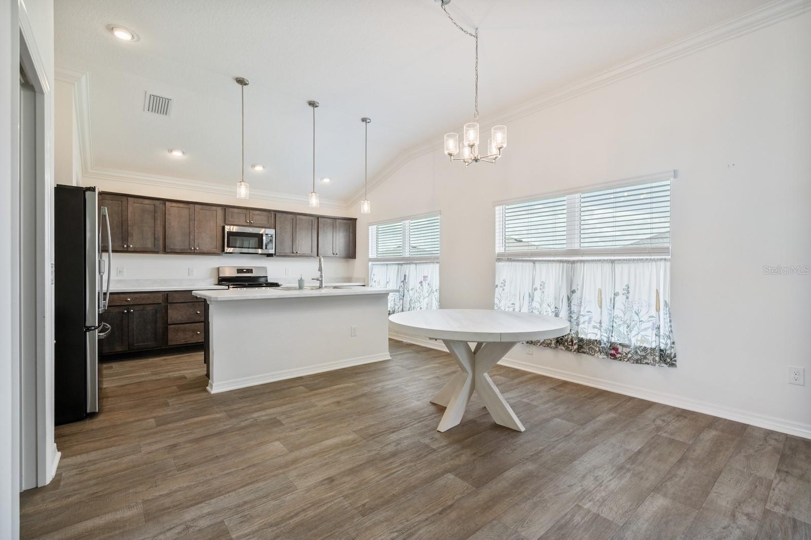 THE VILLAGES OF SOUTHERN OAKS - Residential