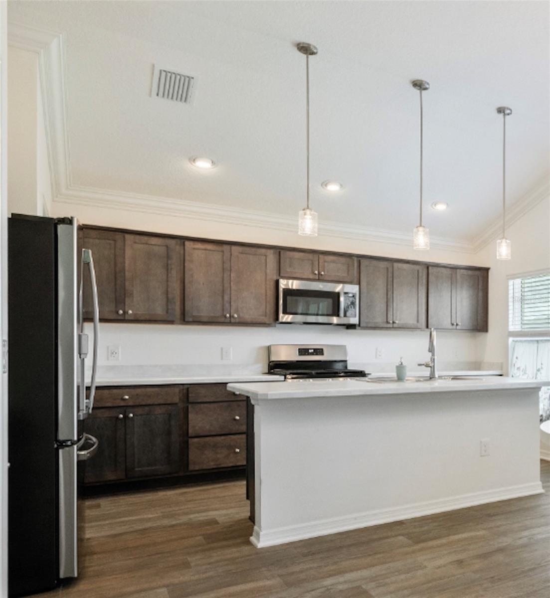 THE VILLAGES OF SOUTHERN OAKS - Residential