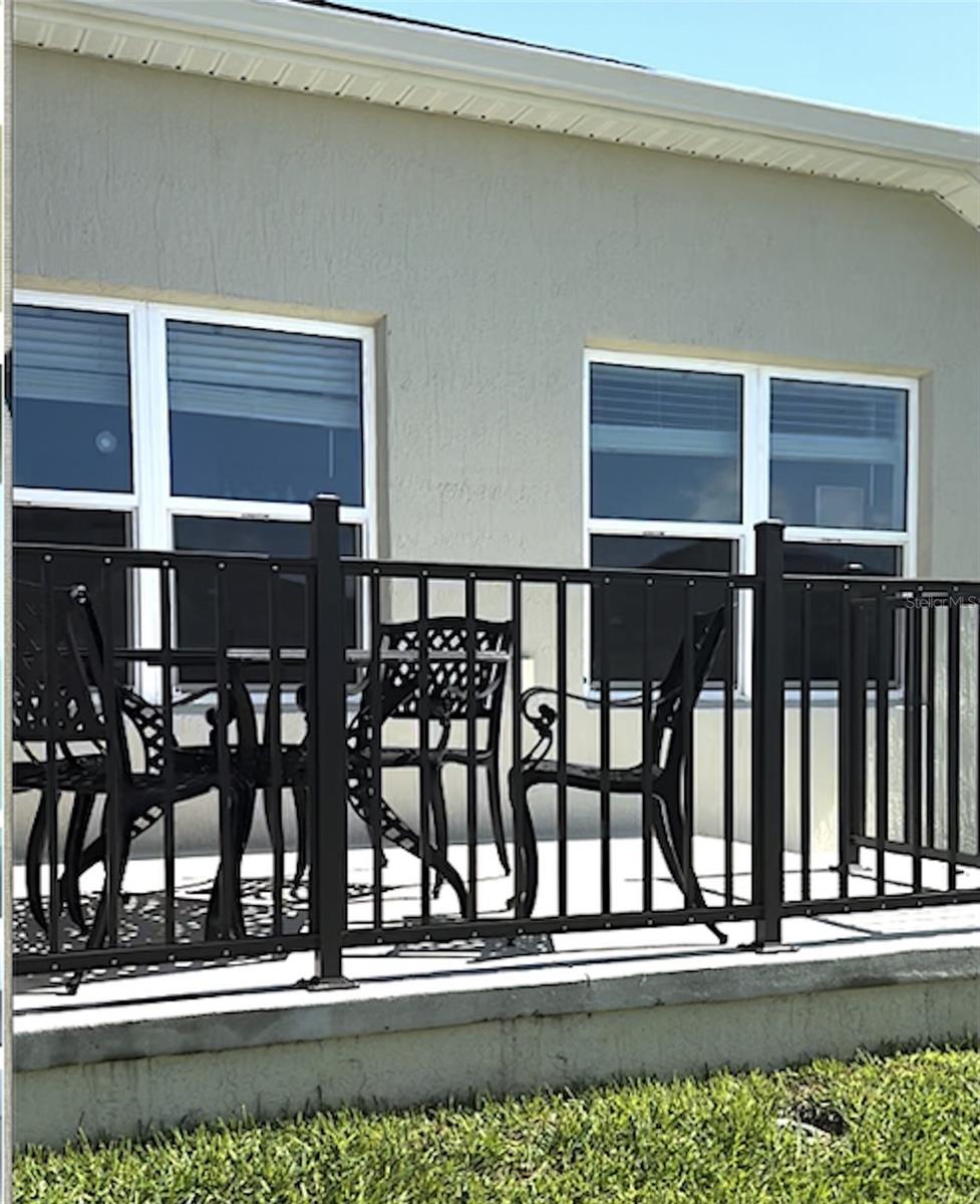 THE VILLAGES OF SOUTHERN OAKS - Residential