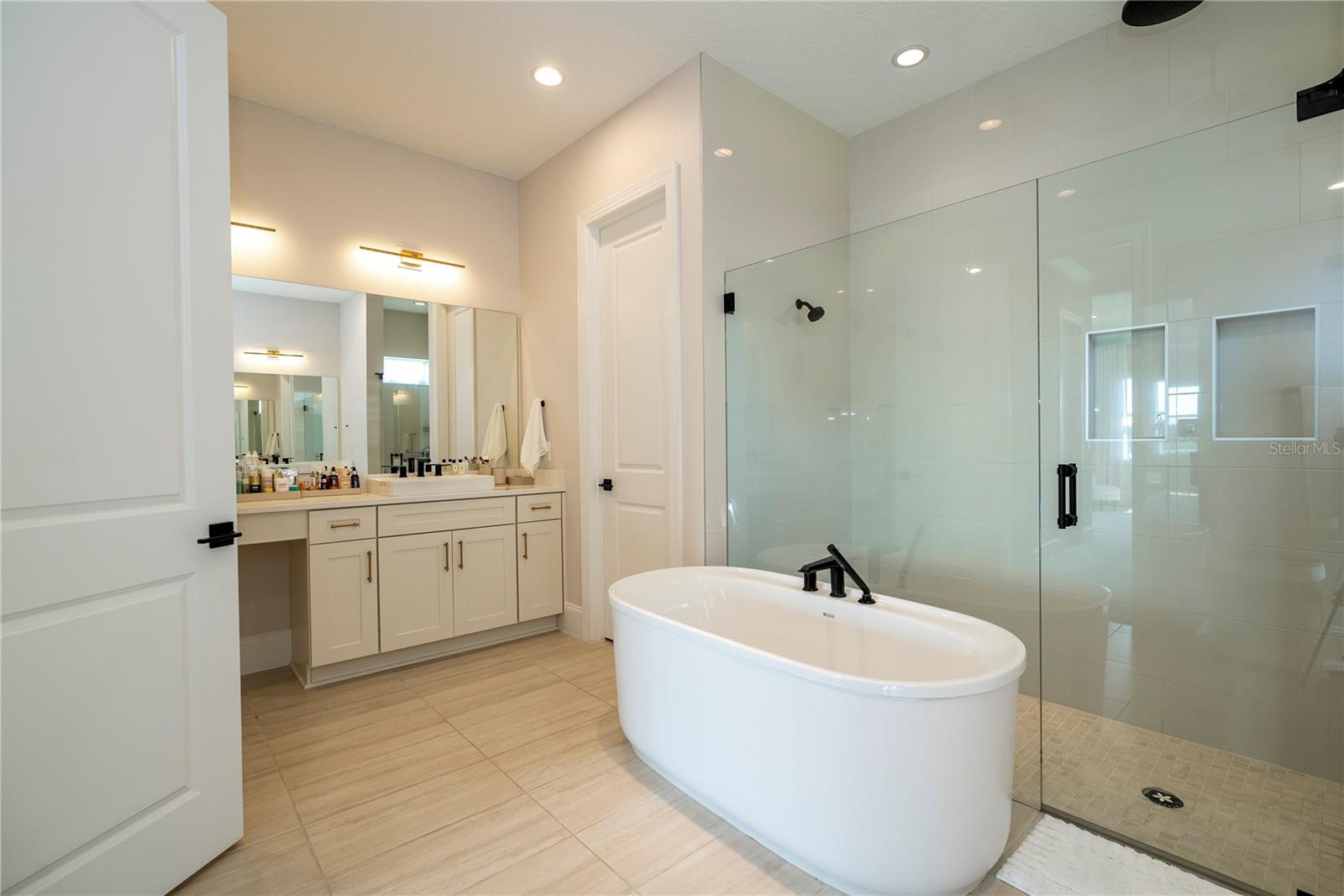 BELLA COLLINA EAST SUB - Residential