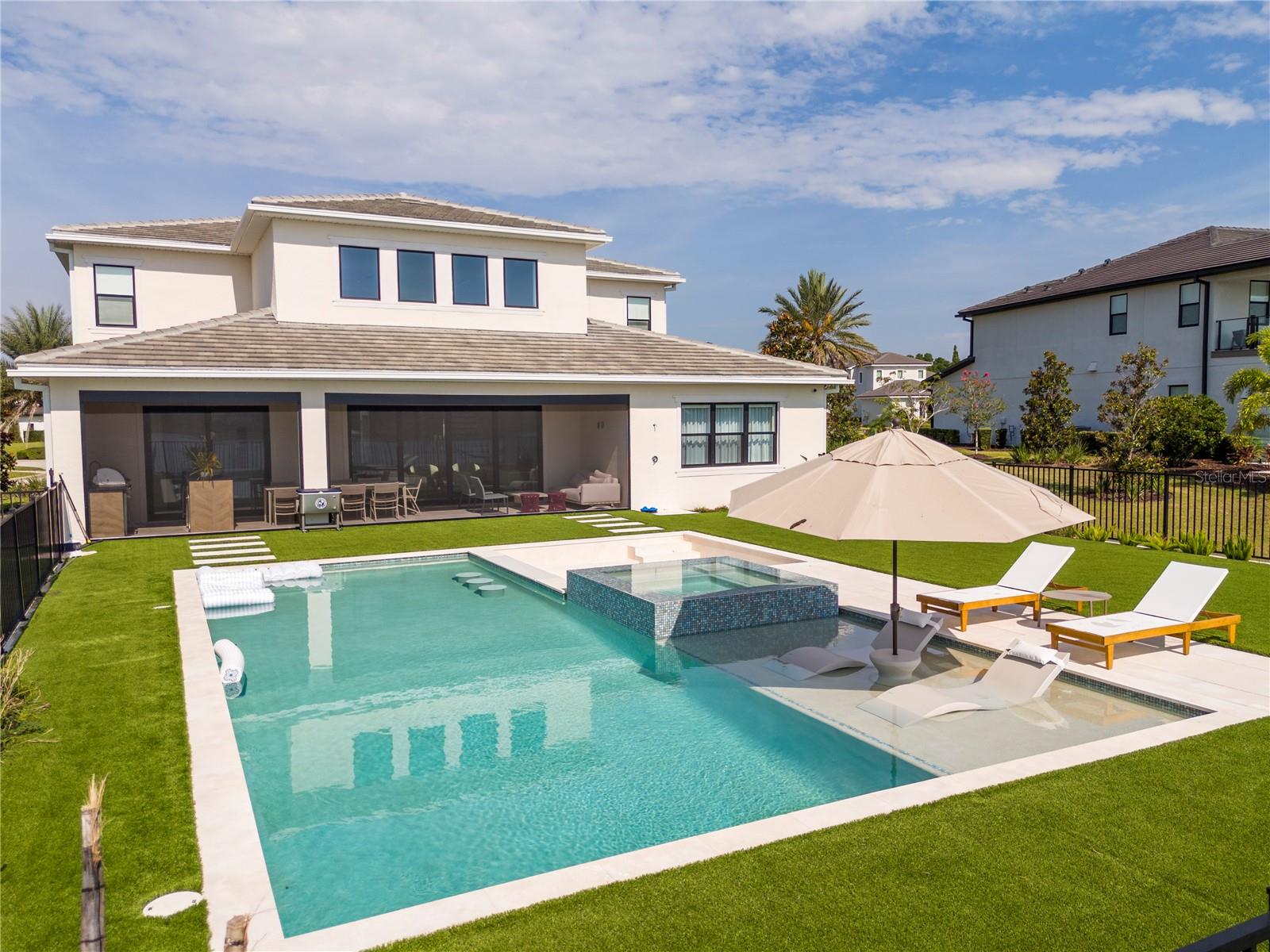 BELLA COLLINA EAST SUB - Residential