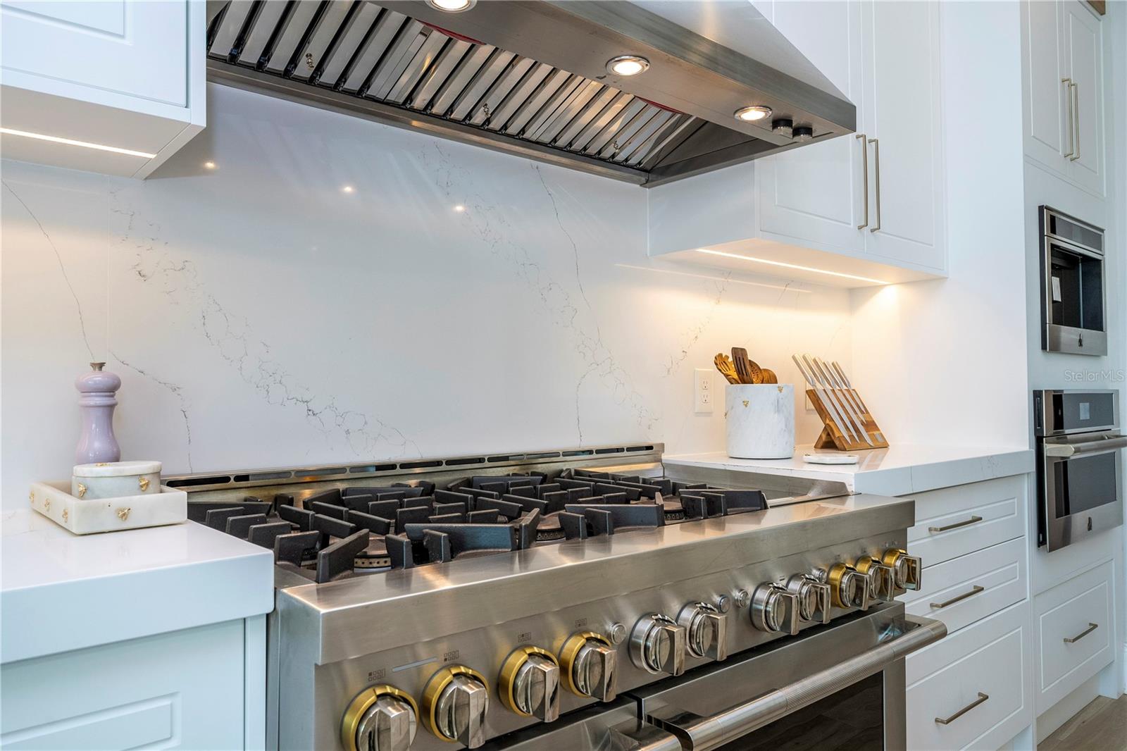 BELLA COLLINA EAST SUB - Residential