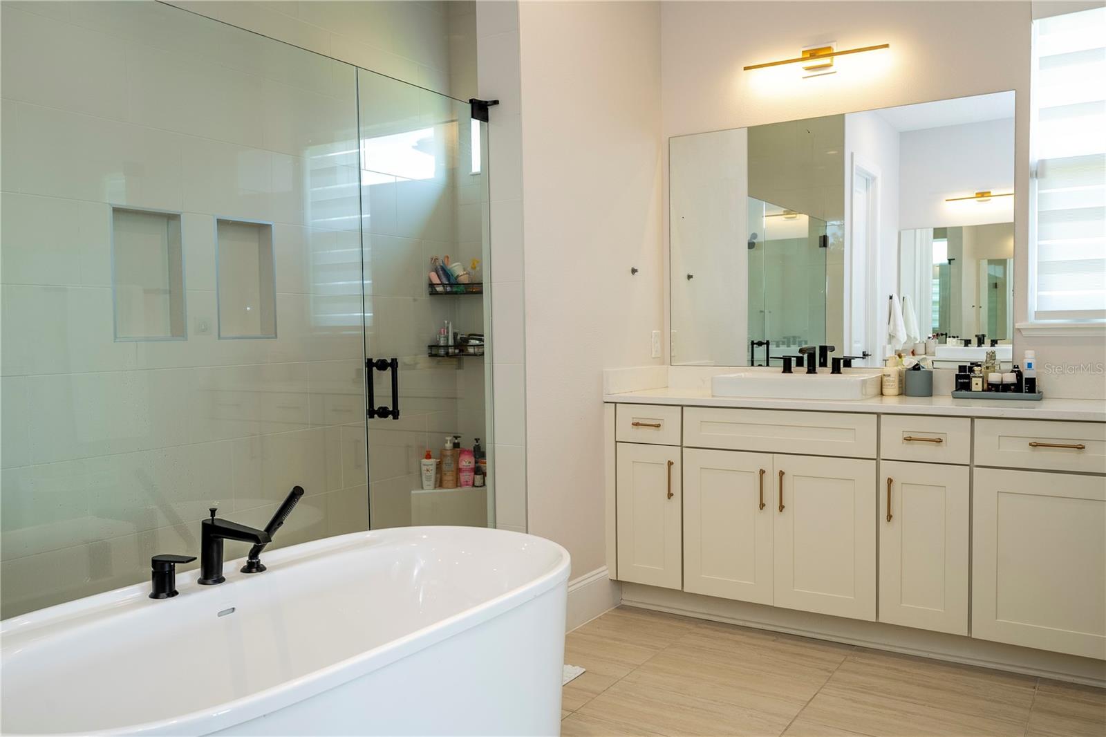 BELLA COLLINA EAST SUB - Residential