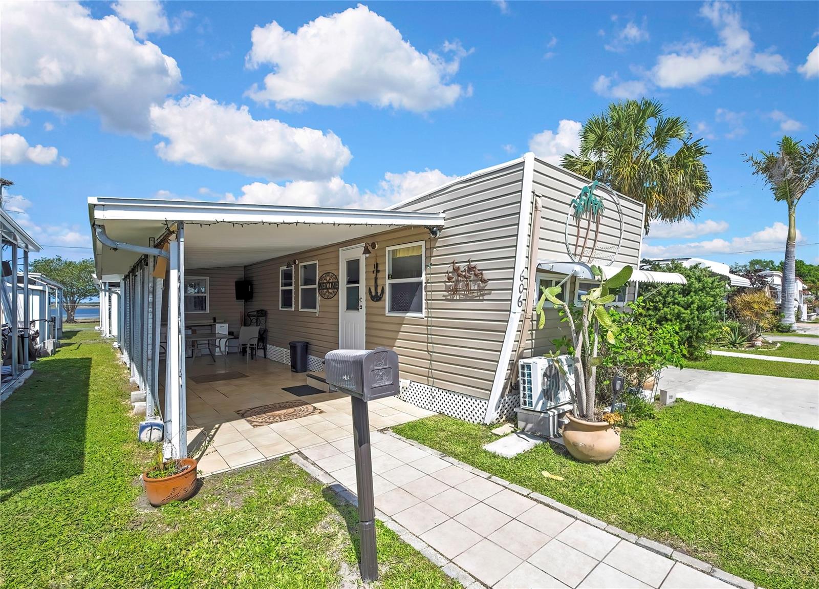 LAKESHORE MOBILE HOME PARK SUB - Residential