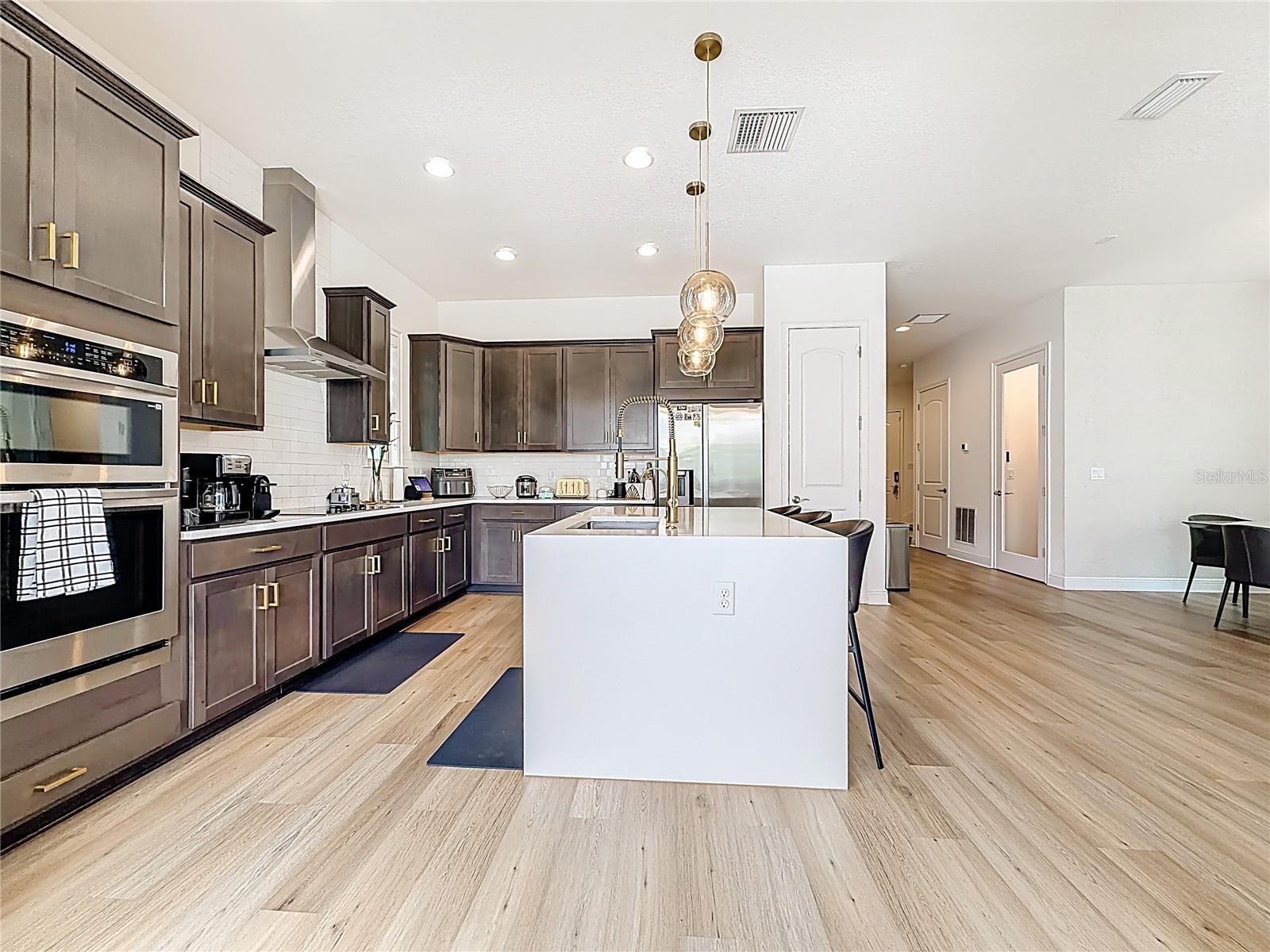 EAGLE CREEK - Residential