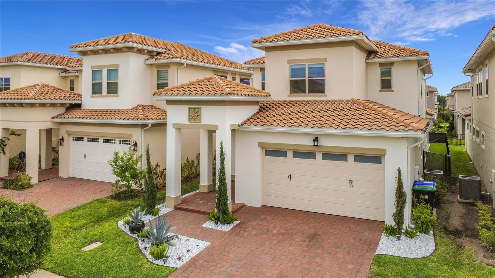 EAGLE CREEK - Residential
