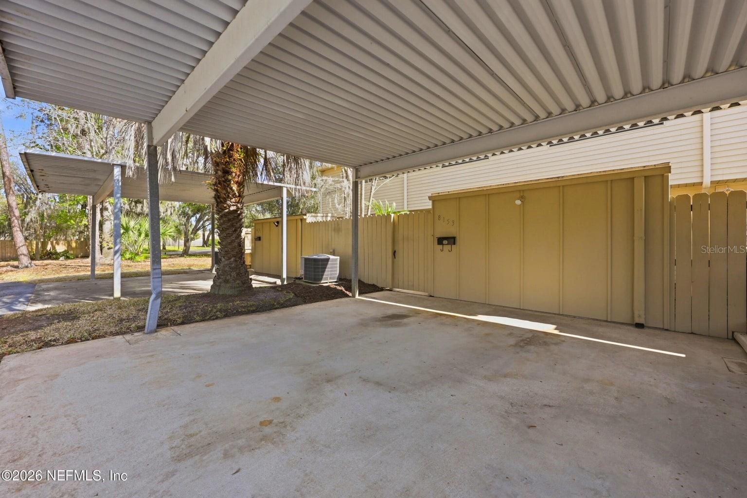 SUTTON PLACE - Residential