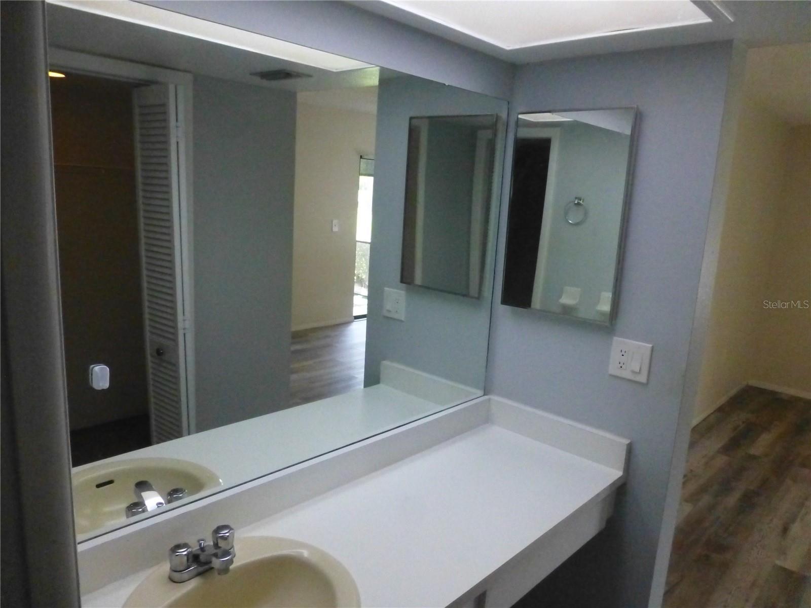 EAST LAKE WOODLANDS CONDO - Residential Lease