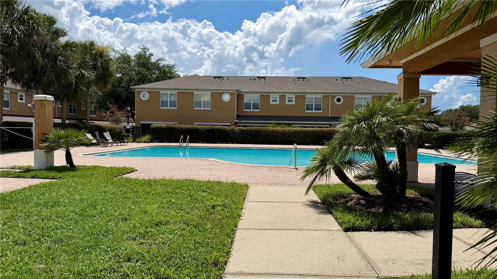 TOWNS LEGACY PARK - Residential Lease