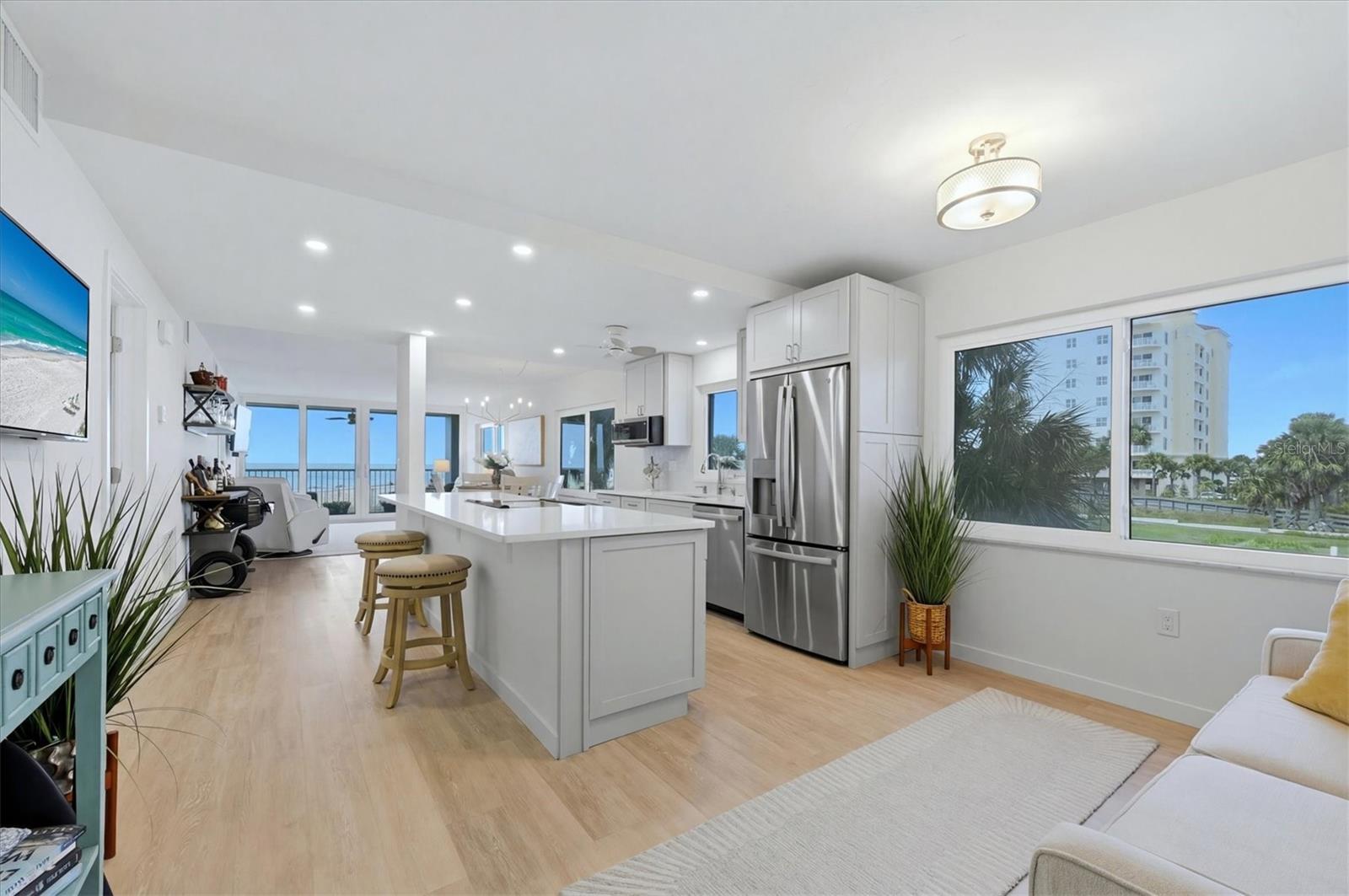 GULF HORIZONS - Residential