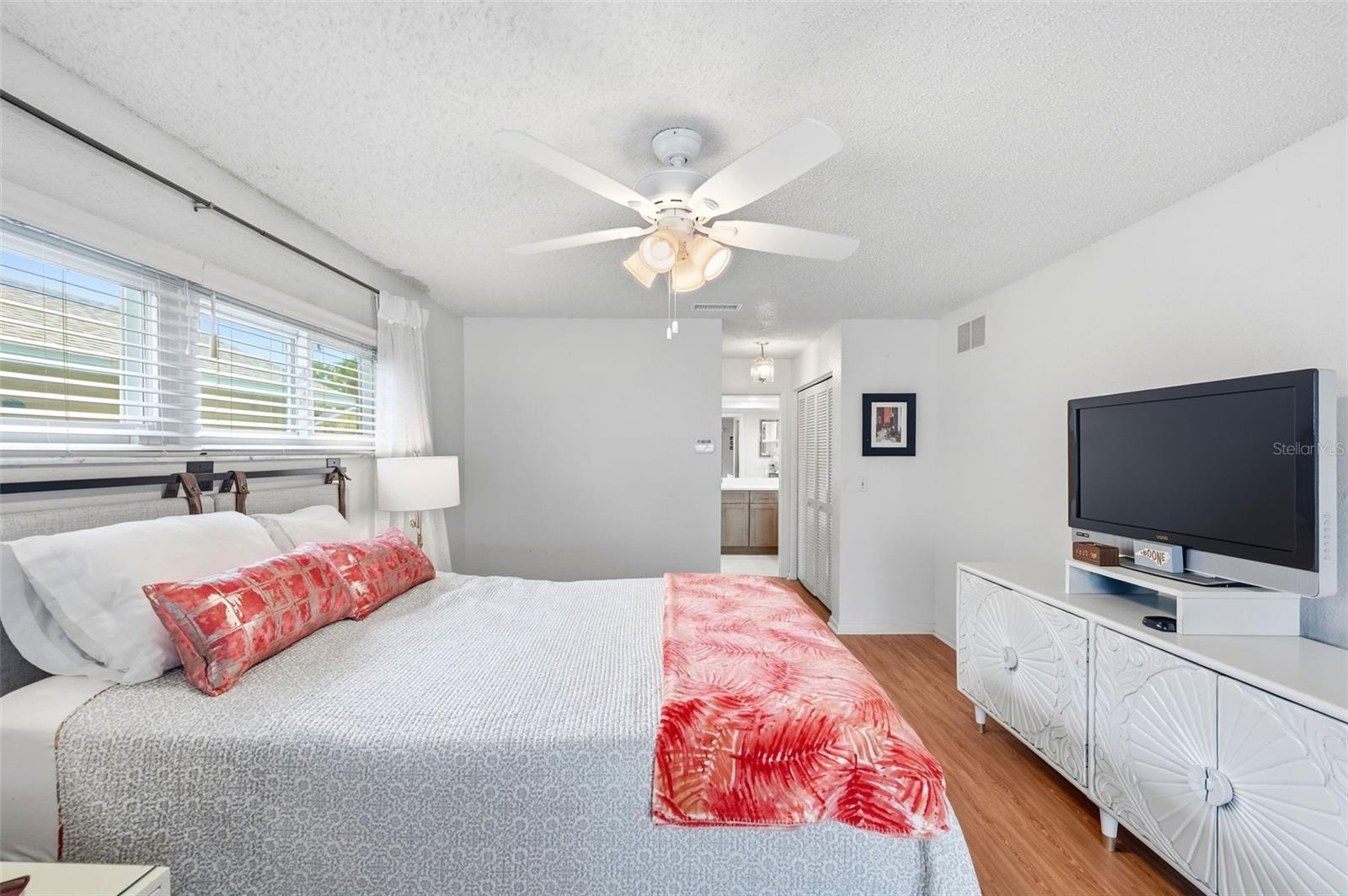LAKE PARK UNIT IV - Residential
