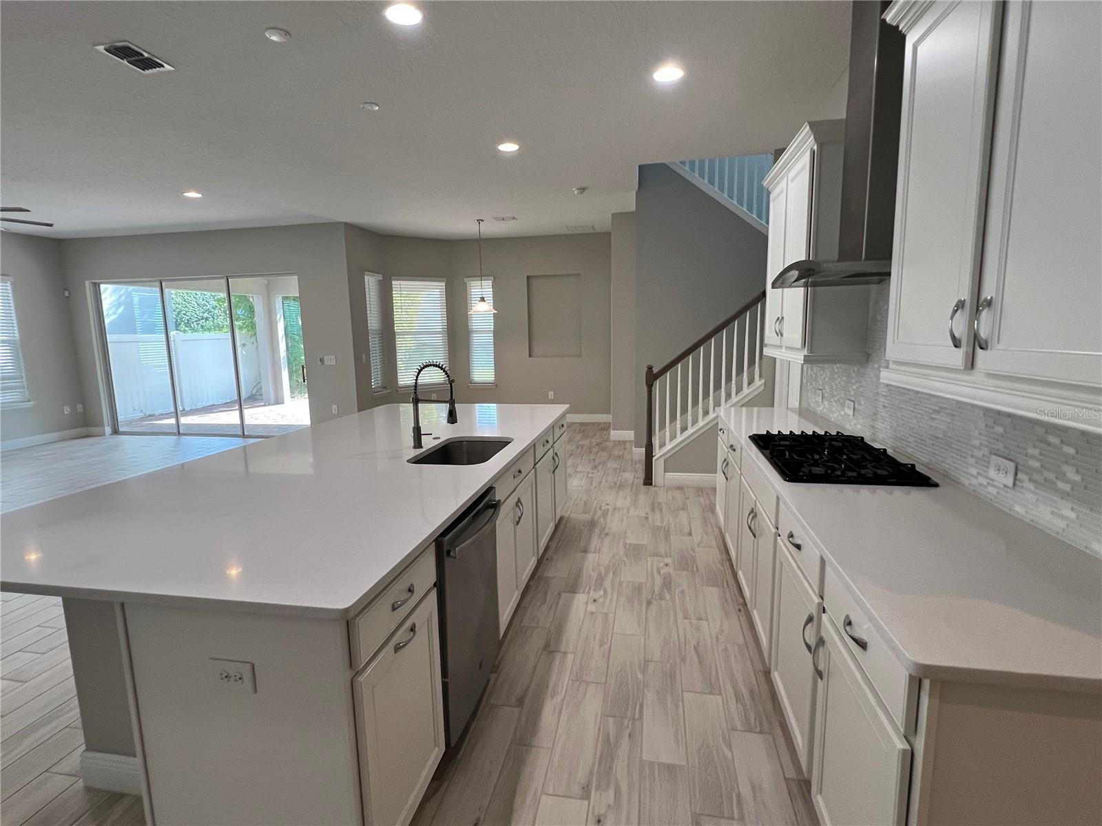 HIGHLANDS/SUMMERLAKE GRVS PH 2 - Residential
