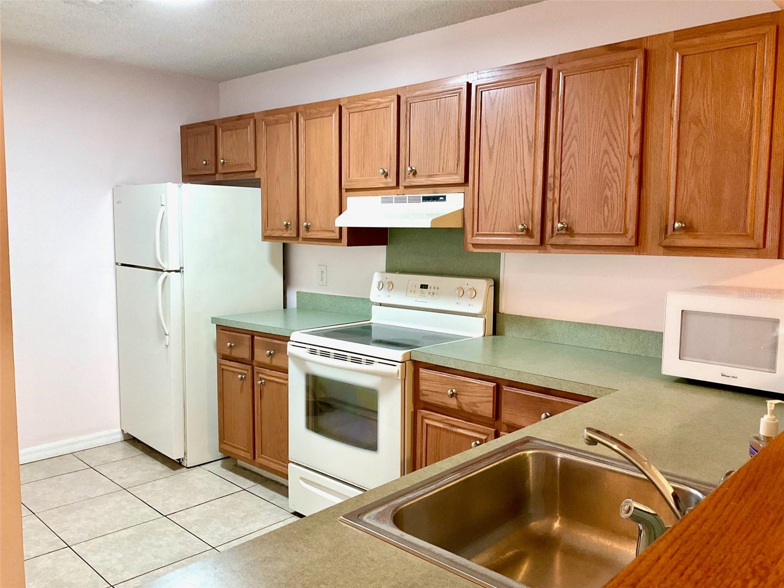 OXFORD SQUARE CONDO - Residential