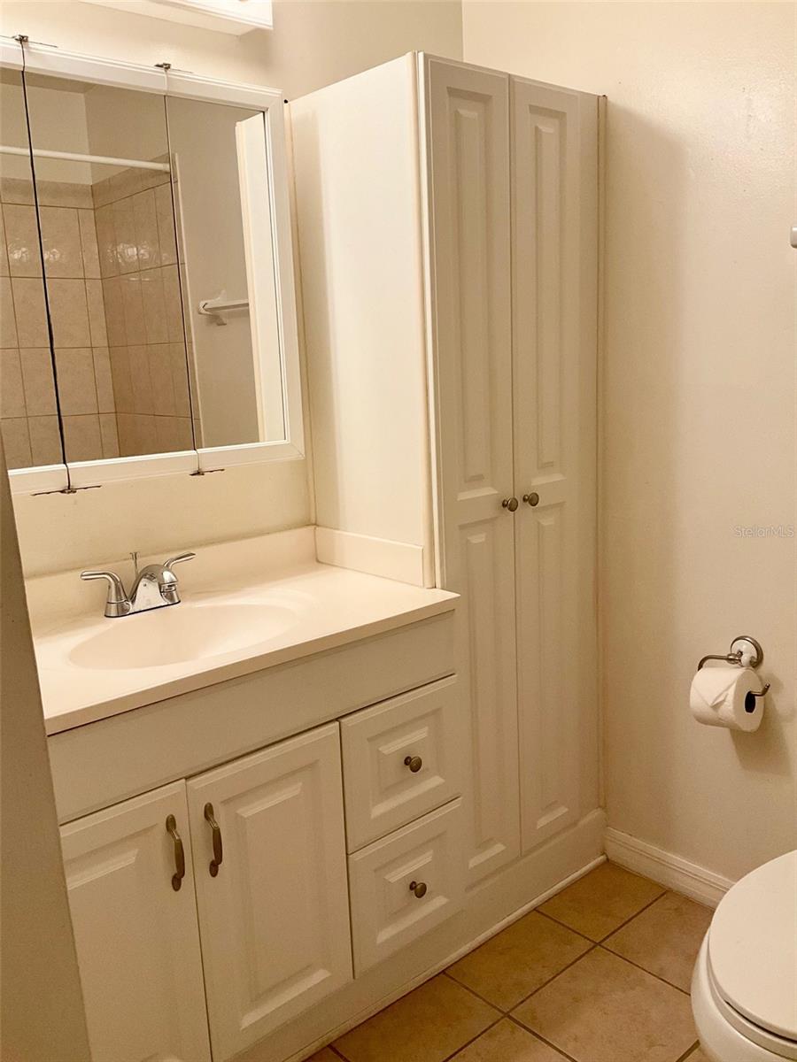 OXFORD SQUARE CONDO - Residential