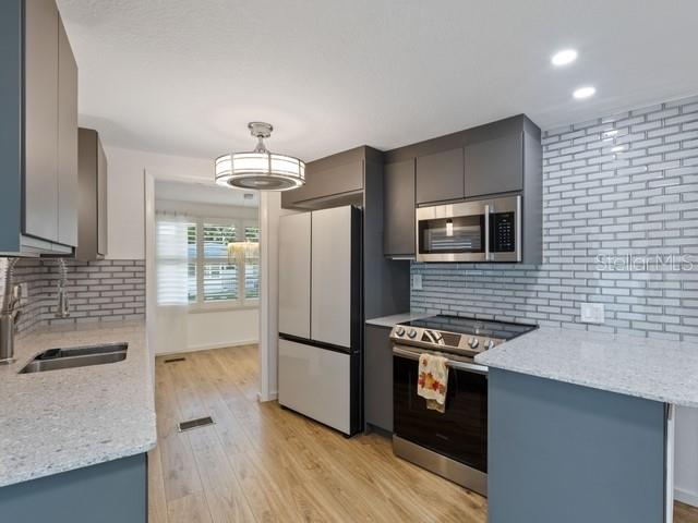 CLERMONT EMERALD LAKES CO-OP LT 01 - Residential