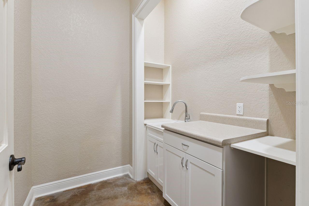 BAY HILL SEC 08 - Residential