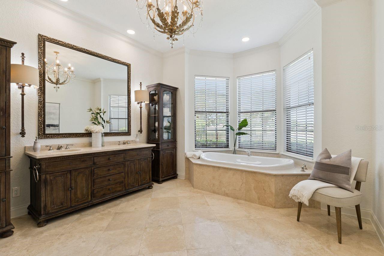 BAY HILL SEC 08 - Residential