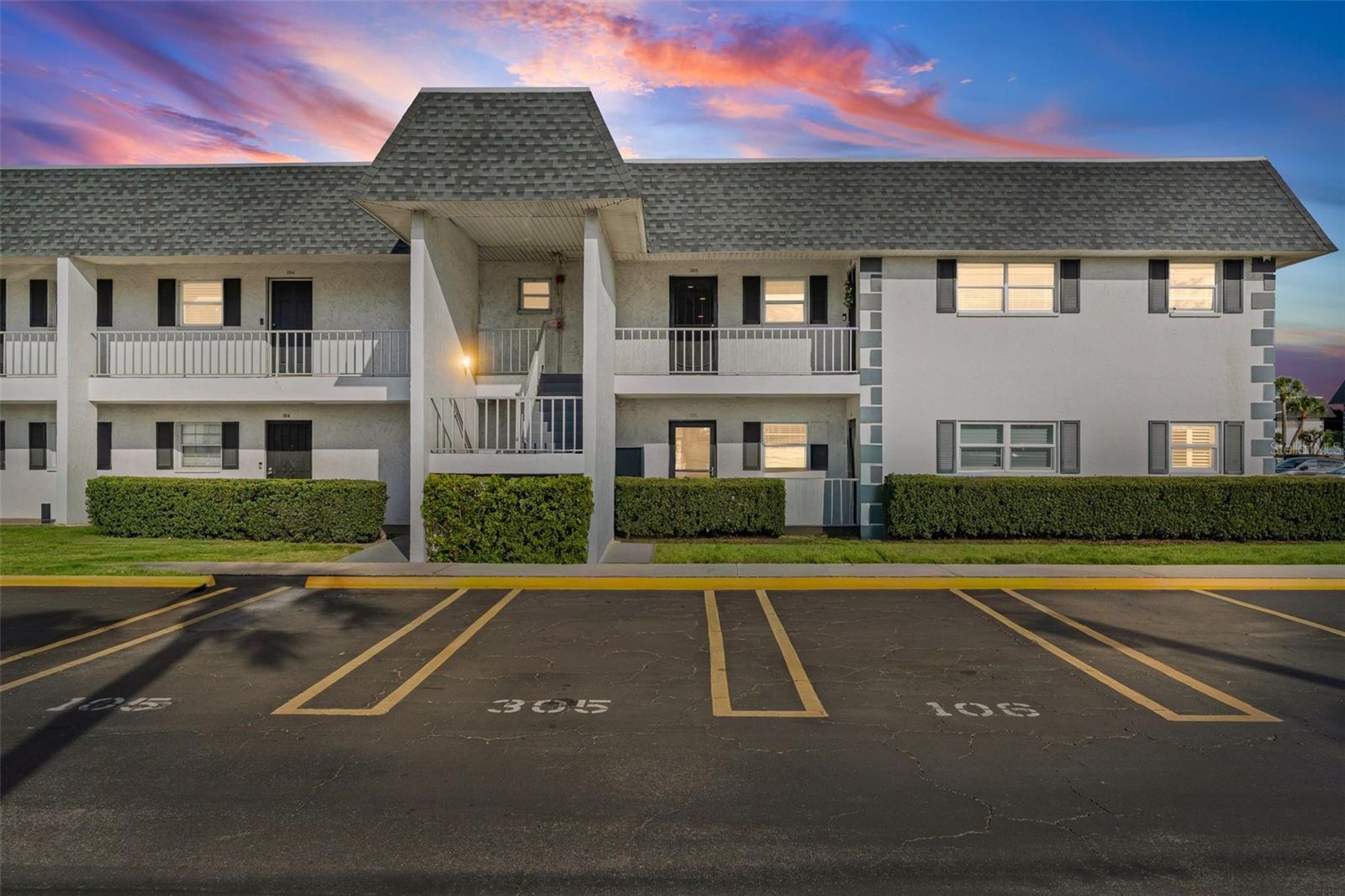 Charming & Move-In Ready Condo Just Minutes from the Gulf Beaches!
Discover easy Florida living in this inviting 1-bedroom, 1-bathroom condo offering 725 sq. ft. of comfortable living space in the heart of Bradenton. Whether you're looking for a full-time residence or the perfect seasonal escape, this home offers a wonderful blend of comfort, convenience, and affordability.
Inside, you'll find a bright, welcoming layout featuring newer laminate flooring, an updated kitchen, and the added convenience of an in-unit washer and dryer. The space feels open and comfortable, ready for you to personalize and make it your own.
Step outside to your private lanai with a peaceful courtyard view—a perfect place to enjoy your morning coffee or relax after a day at the beach.
One of the best values in the area, the low monthly HOA fee includes Cable, Internet, Water, Hot Water, Sewer, and Trash, helping make everyday living simple and budget-friendly.
Located just minutes from the beautiful Gulf beaches, as well as great shopping and dining, you’ll enjoy the best of Florida’s coastal lifestyle right outside your door.
Situated within a friendly 55+ community, residents can enjoy amenities including a sparkling community pool and a welcoming clubhouse, offering plenty of opportunities to relax and socialize.
Whether you're searching for an affordable Florida home, a winter retreat, or a low-maintenance lifestyle, this charming condo is a wonderful opportunity.
Schedule your private showing today and come experience relaxed Florida living!