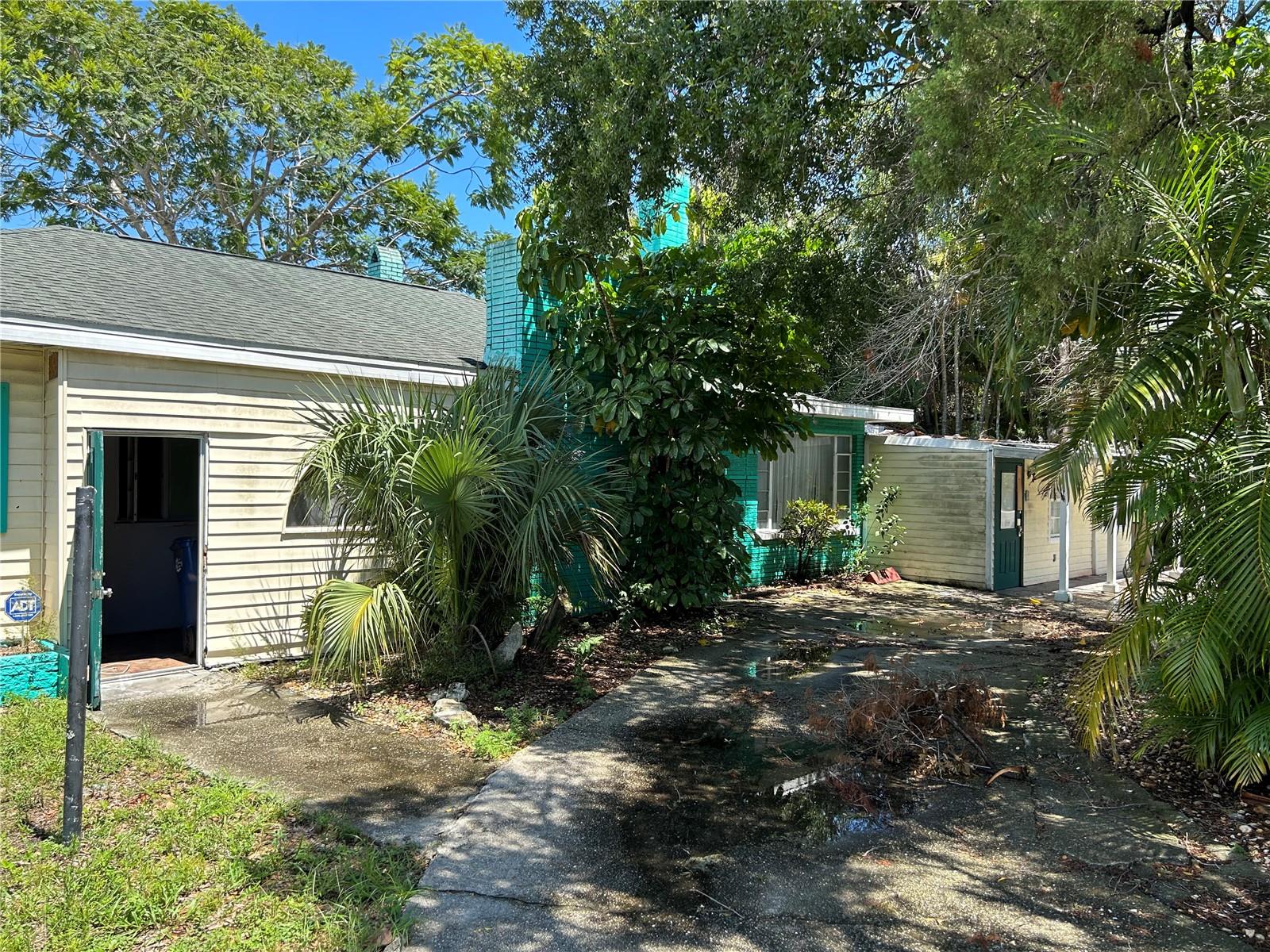 SOUTHLAND TERRACE - Residential