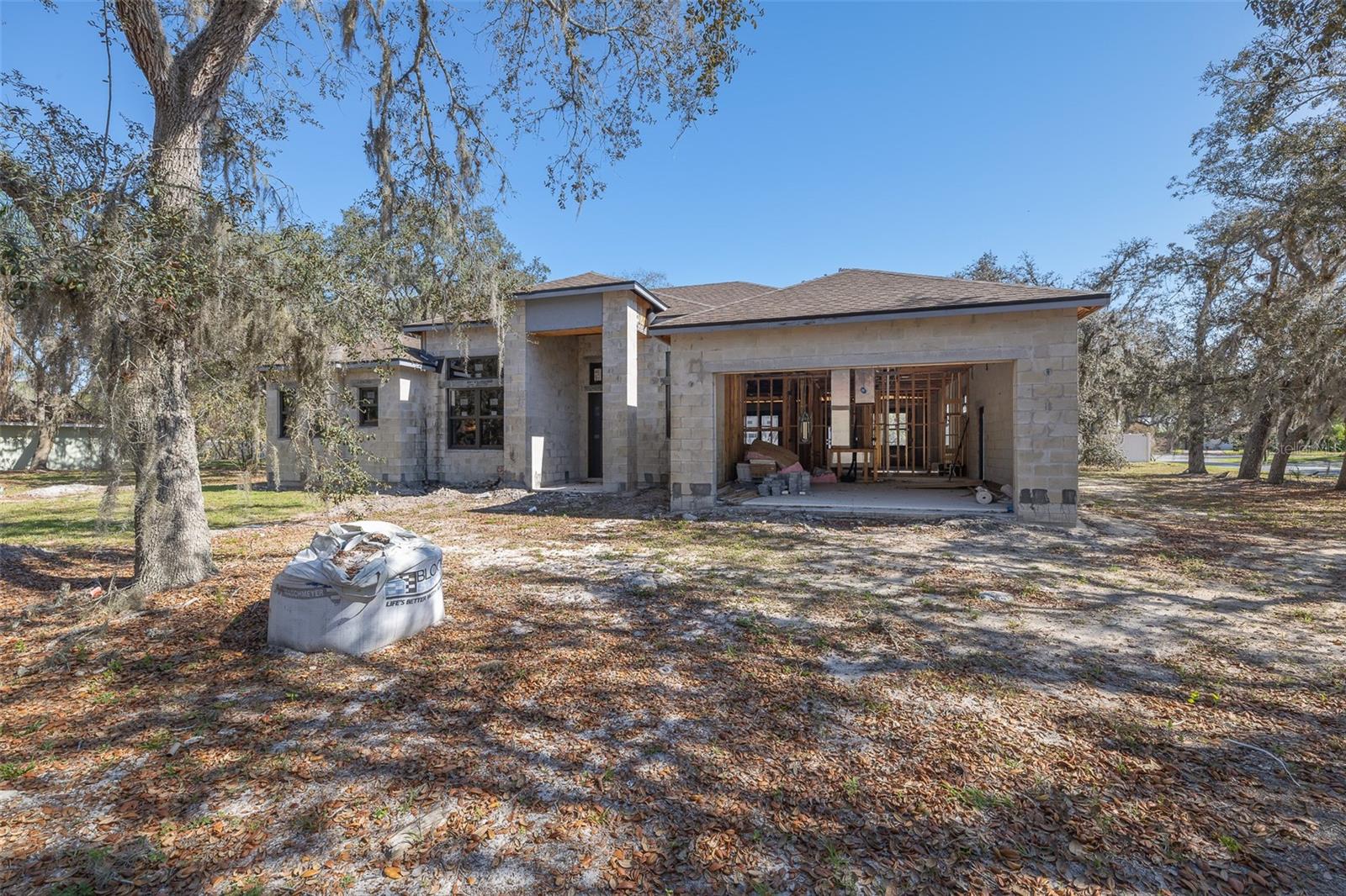 COUNTRY SIDE MANOR - Residential