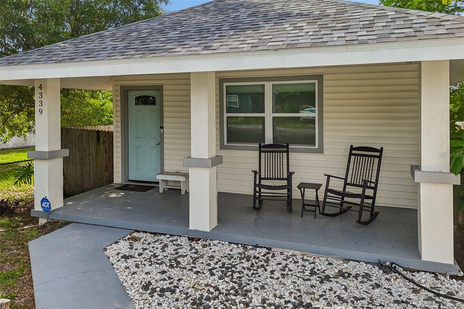 HIGHLAND GROVES - Residential