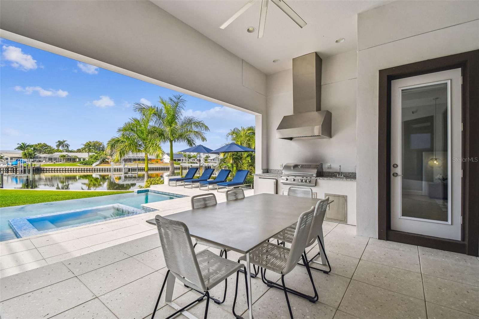 COVE AT ROCKY POINT - Residential