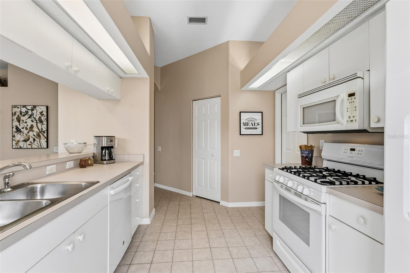 ROSEDALE - Residential