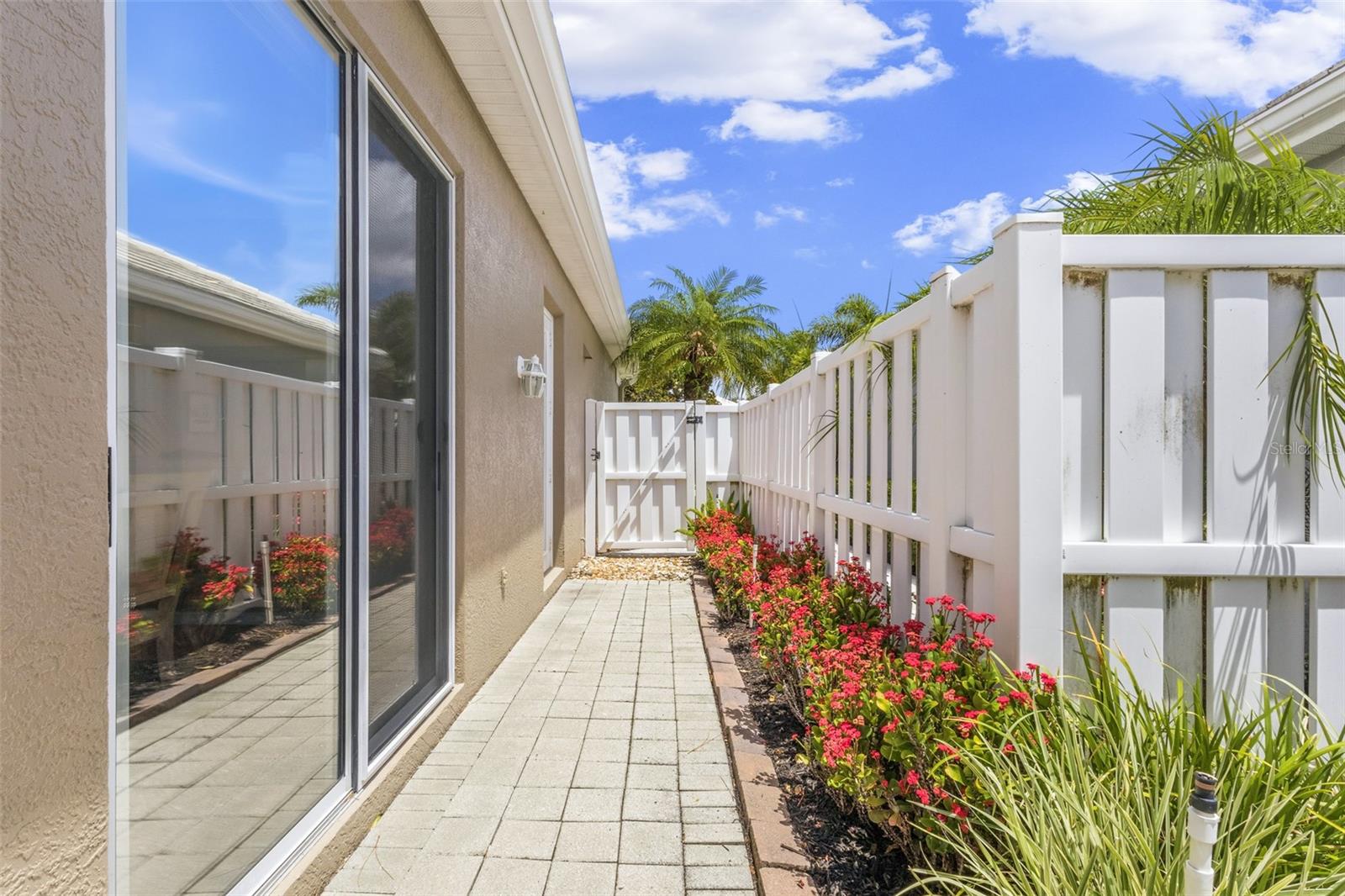 ROSEDALE - Residential