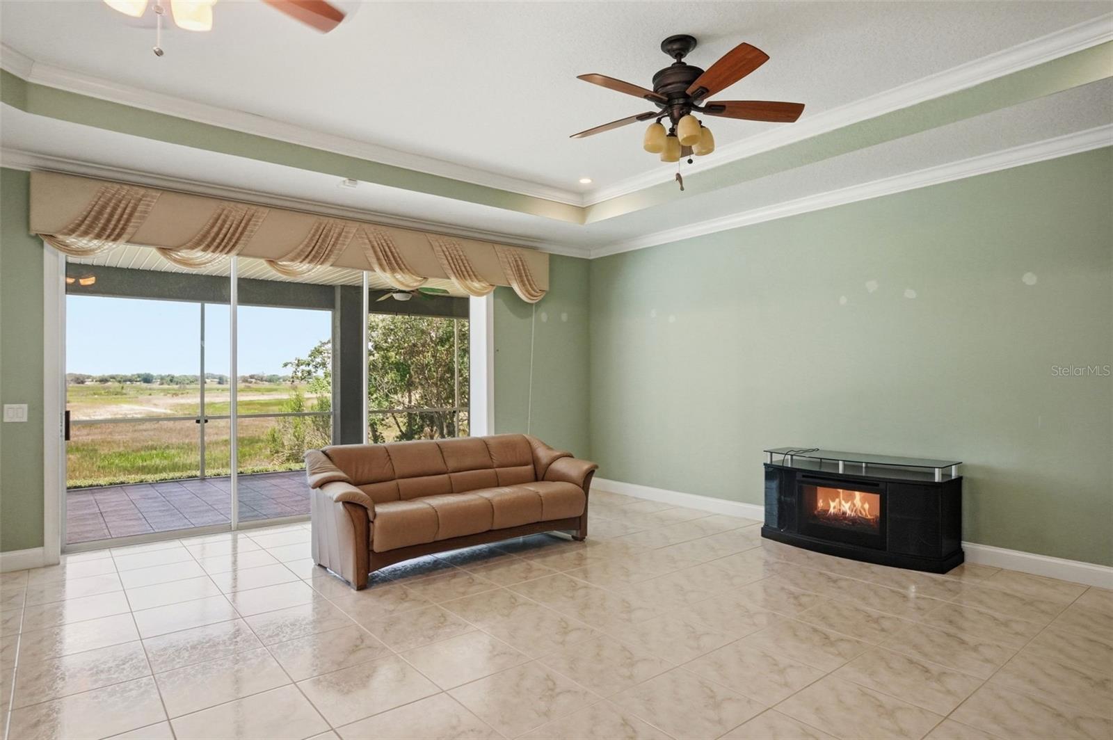 SPRING HILL - Residential