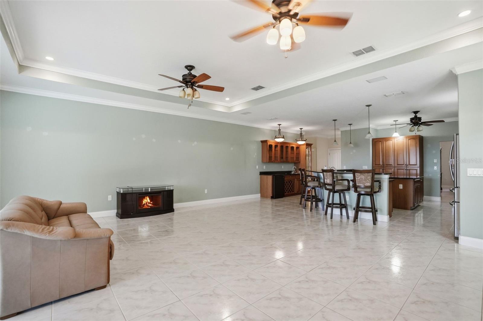 SPRING HILL - Residential